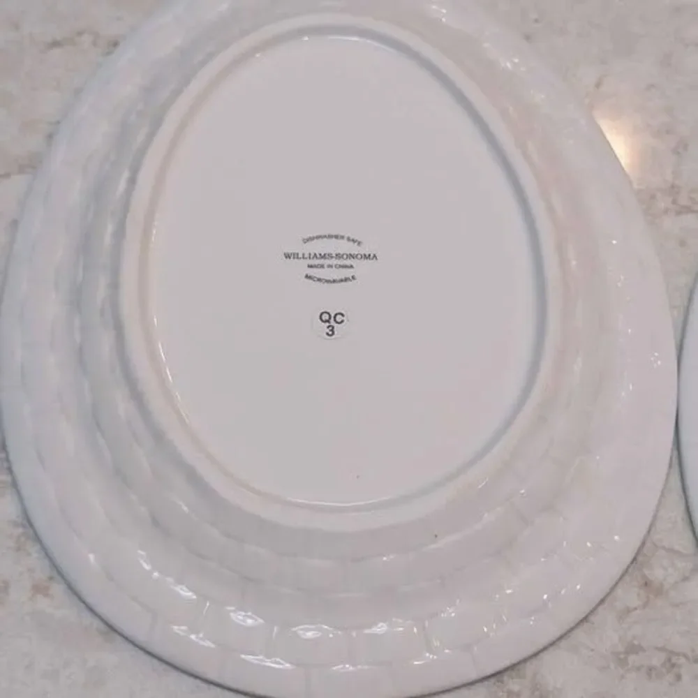 Williams-Sonoma Easter Bunny Nostalgia Plates